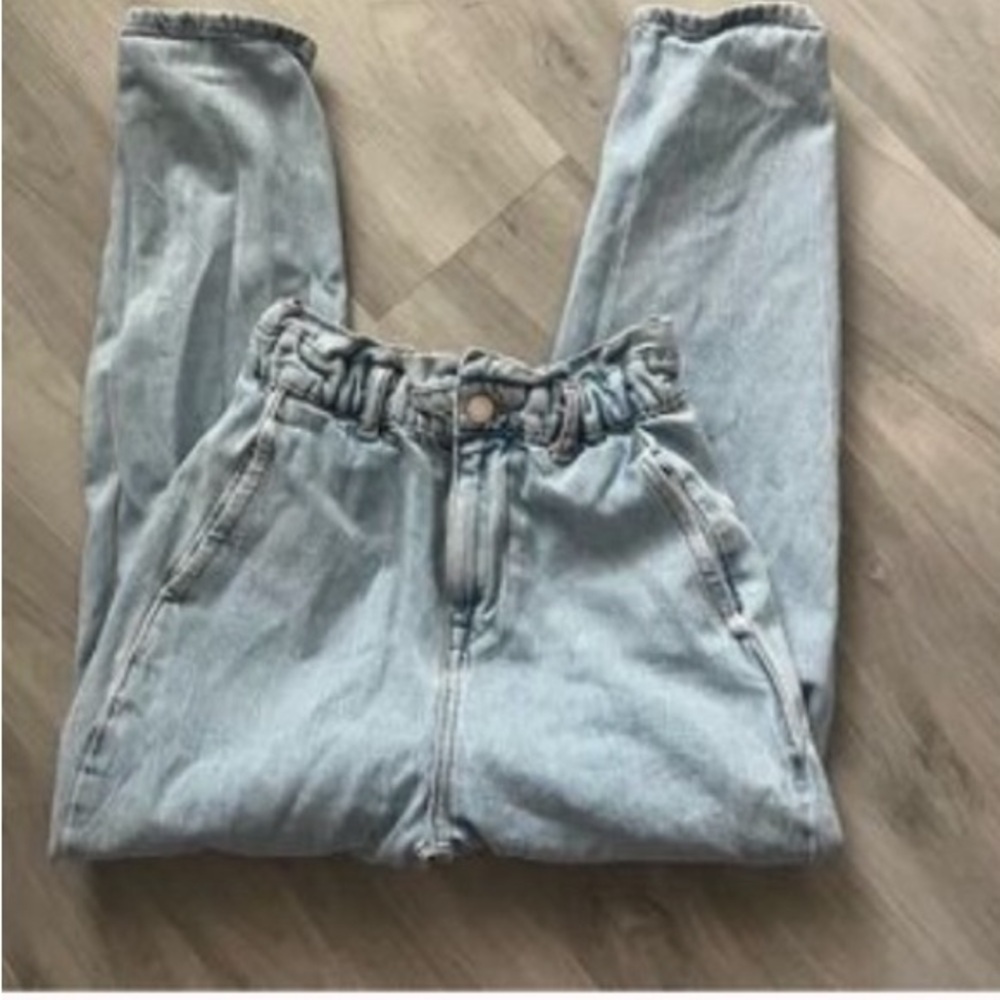 Zara High waisted Blue Jeans with Paperbag Waist